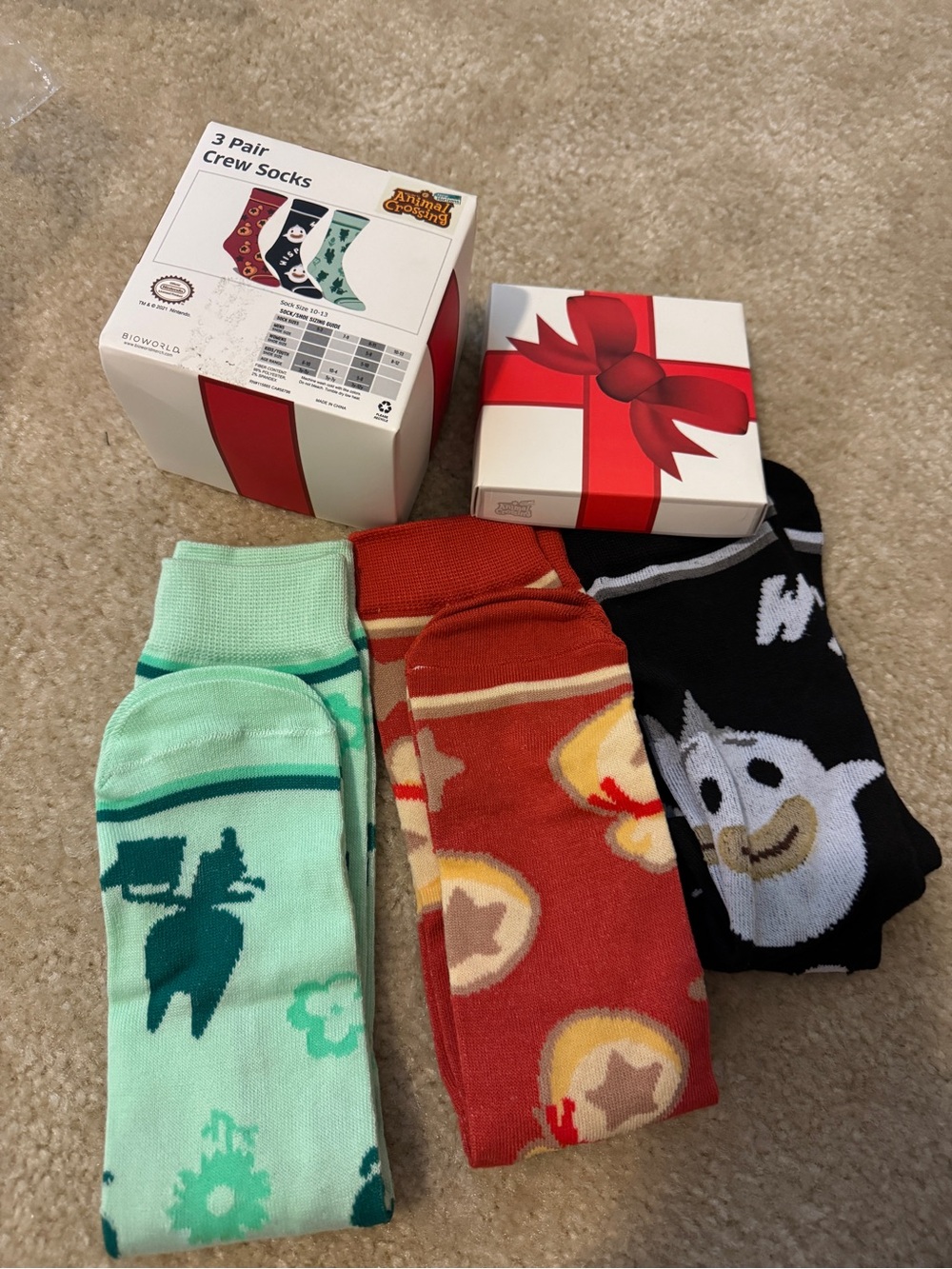 Bioworld Nintendo Animal Crossing crew socks 3 pairs gift set